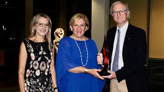 From left: Governor Dr. Barbara Dutrow, Williams Alumni Distinguished Professor of Geology at Louisiana State University; Governor Susan Jacques, GIA President and CEO; and Dr. John W. Valley, who is retiring from GIA’s board of governors. GIA Dr. John W. Valley