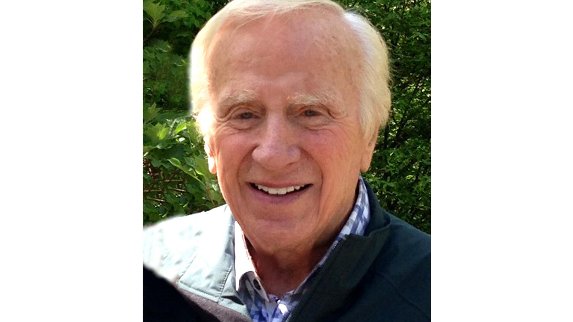 Seymour Holtzman, the owner of C.D. Peacock, died at the age of 88 on May 28. Seymour Holtzman