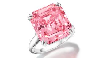 Christie’s New York will auction this 13.15-carat VVS1 clarity, potentially Internally Flawless fancy vivid pink diamond ring at its Dec. 6 Magnificent Jewels auction, where it’s expected to sell for between $25 million and $35 million. (Photo credit: Christie’s Images Ltd. 2022) 20221116_Pink-diamond.jpg