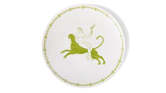Jenna Blake’s signature jewelry motifs, like its nautilus link, make their way into the Casa Blake tableware. Jenna Blake tableware Casa Blake
