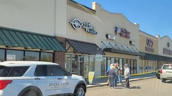 Authorities in Alabama arrested two men in connection with the attempted armed robbery of Griffins Jewelers of Guntersville. (Image courtesy of the Guntersville Police Department’s Facebook page) Griffins Jewelers