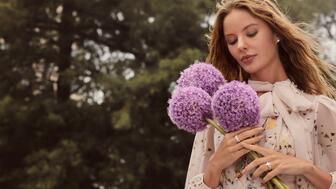 Bridal gown designer Monique Lhuillier is adding lab-grown diamonds to her “Bliss” bridal jewelry collection, exclusive to Kay Jewelers. Monique Lhuillier jewelry campaign