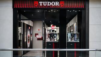 The 1916 Company recently opened a new Tudor boutique in Denver’s Cherry Creek Shopping Center. Tudor store in Denver