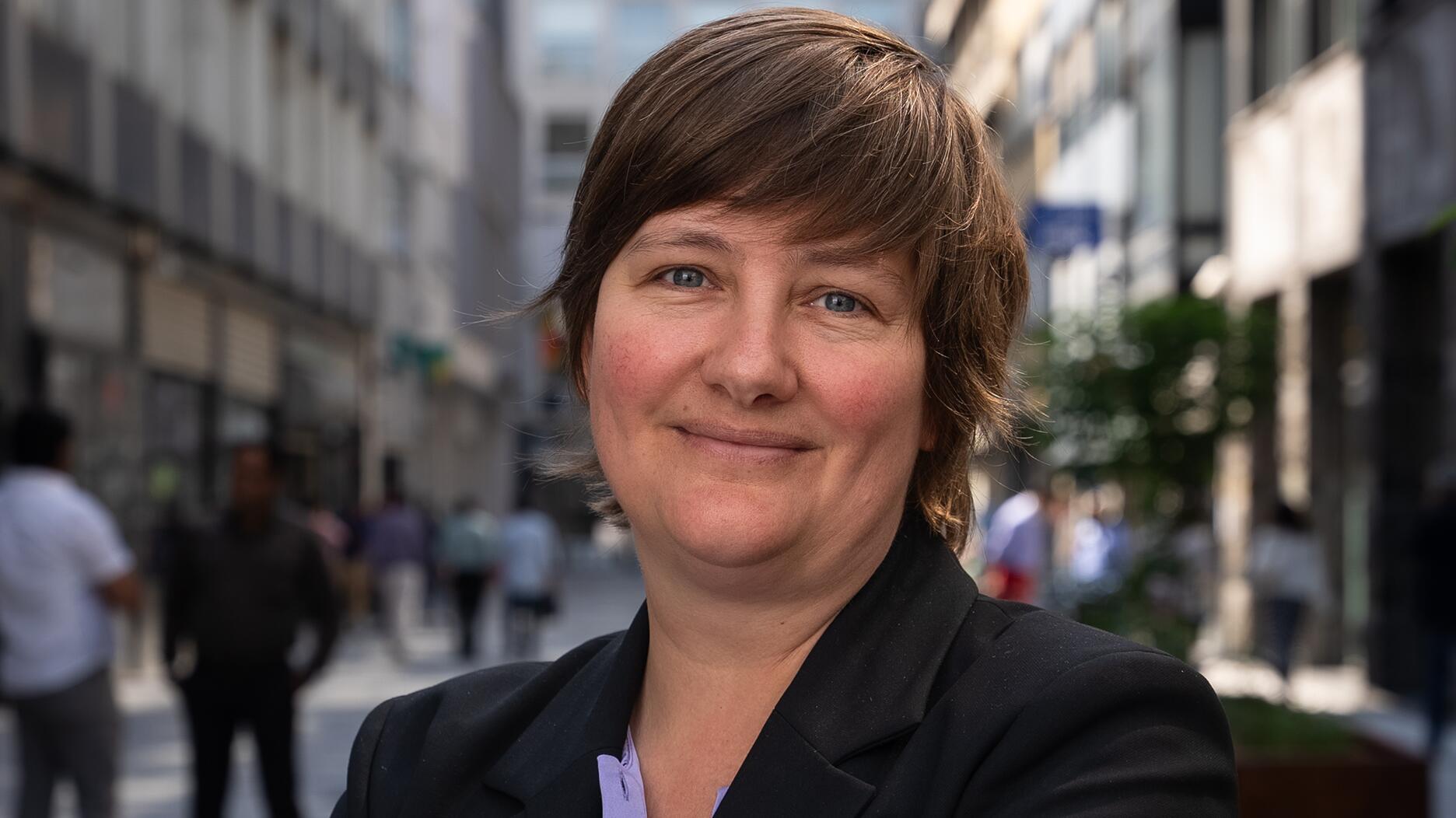 Karen Rentmeesters, who joined the Antwerp World Diamond Centre in 2010, will take on the role of CEO. Karen Rentmeesters