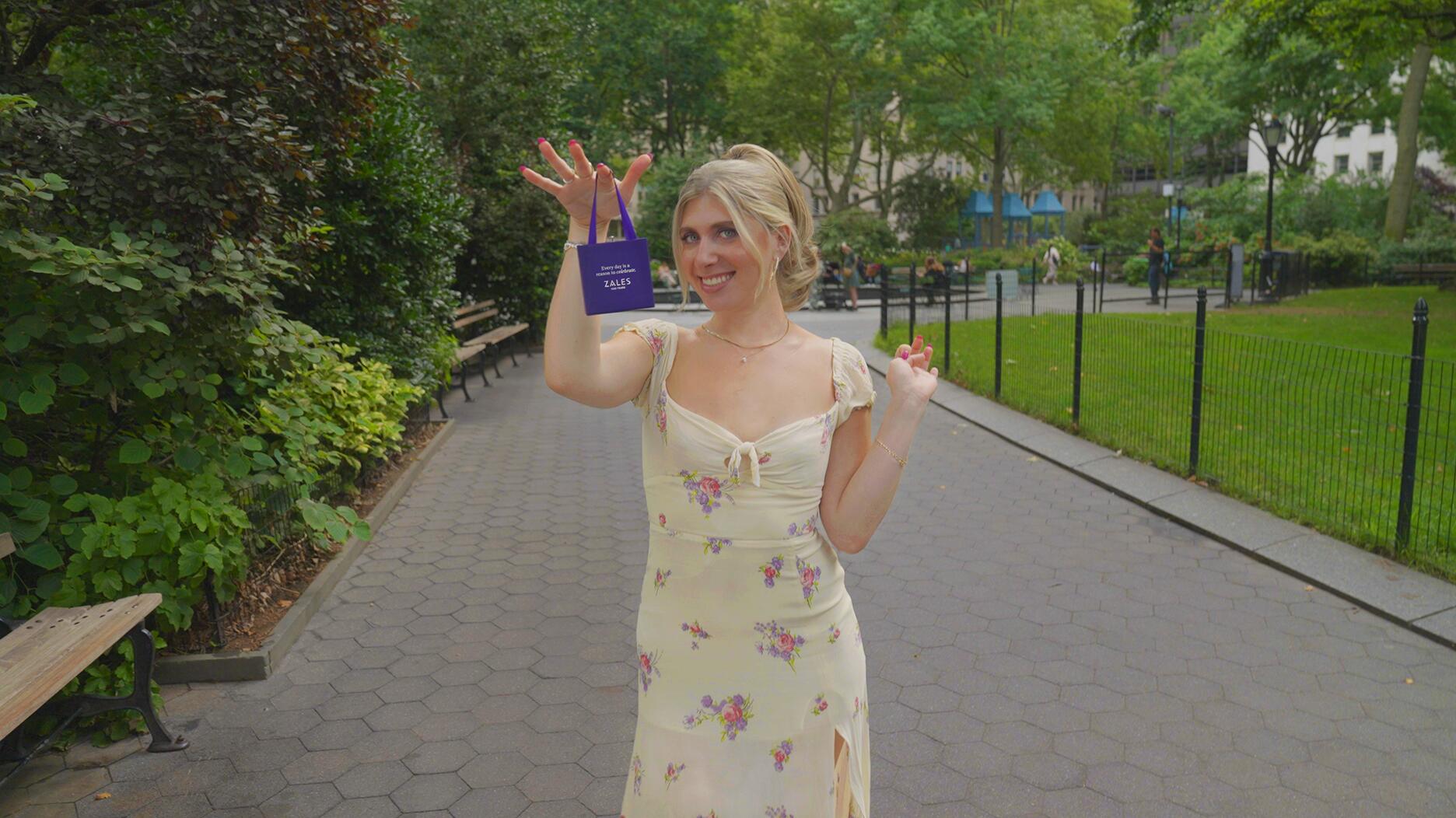 TikToker and actress Sabrina Brier teamed up with Zales for its jewelry giveaway, gifting jewelry to 30 people in Madison Square Park in New York City. Sabrina Brier Zales Giveaway