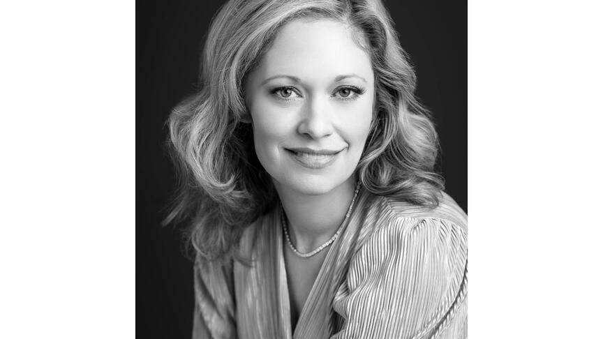 Heather Ingraham, divisional merchandise director for jewelry, bridal and diamonds for The 1916 Company (WatchBox), is the 2024 recipient of the Helene Fortunoff Women in Retail scholarship. Heather Ingraham